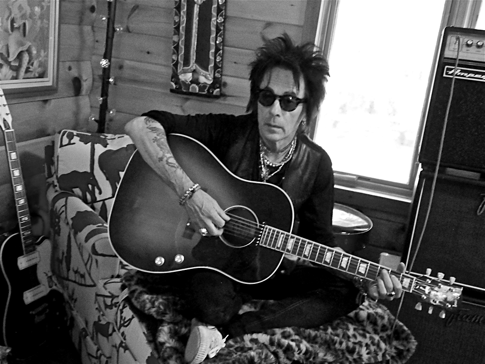 Earl Slick FUTone