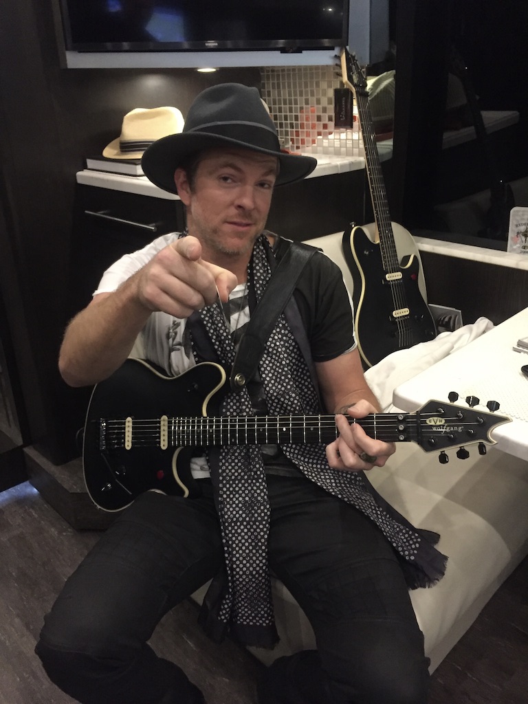 Joe Don Rooney FUTone