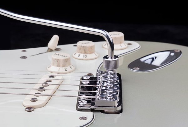 Vega Trem VT1 Tremolo System for Strat - CHROME - Image 4