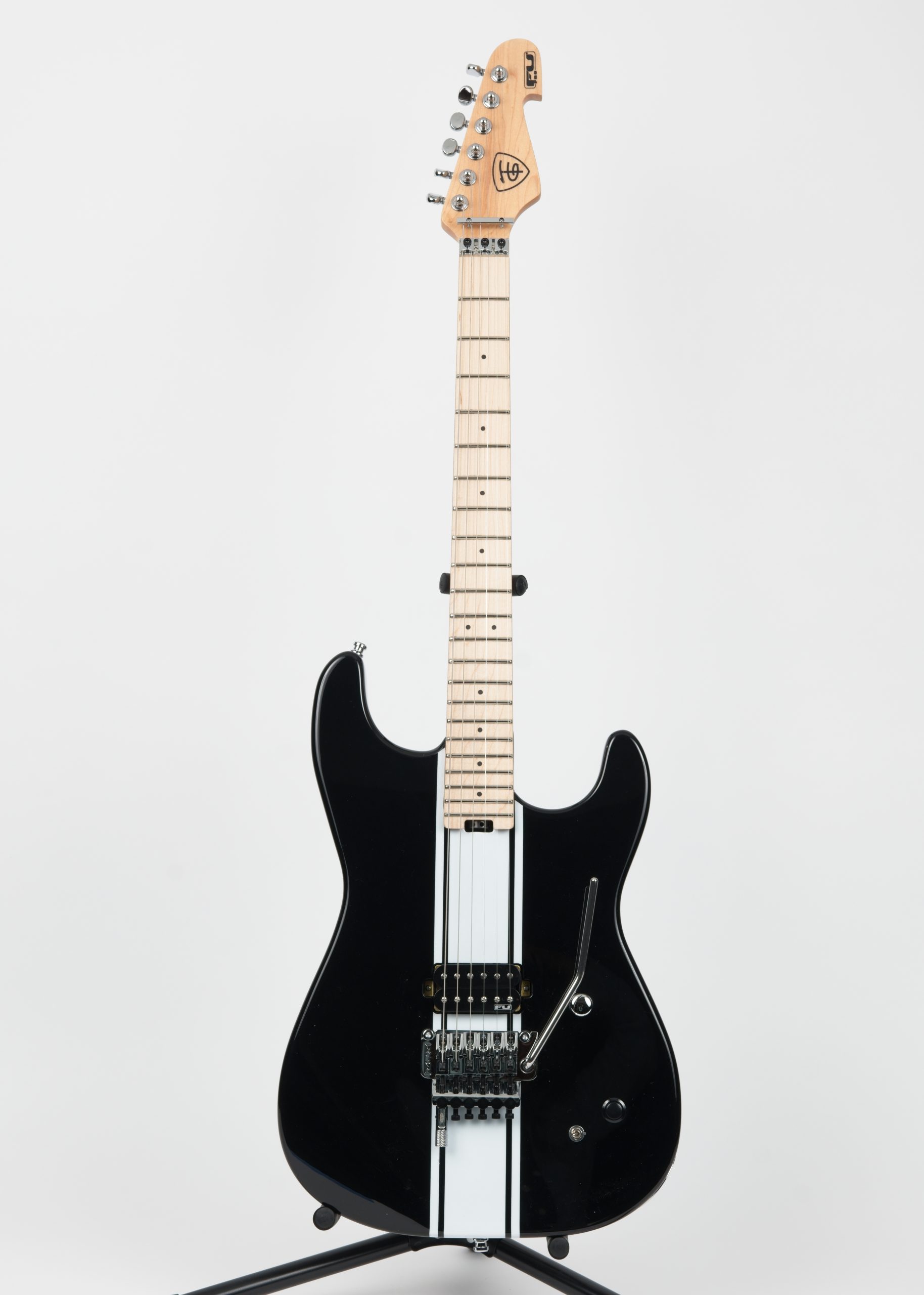 FU-Tone FU PRO GUITAR - Tracii Guns Signature Model - Black / 1 Hum - Image 2